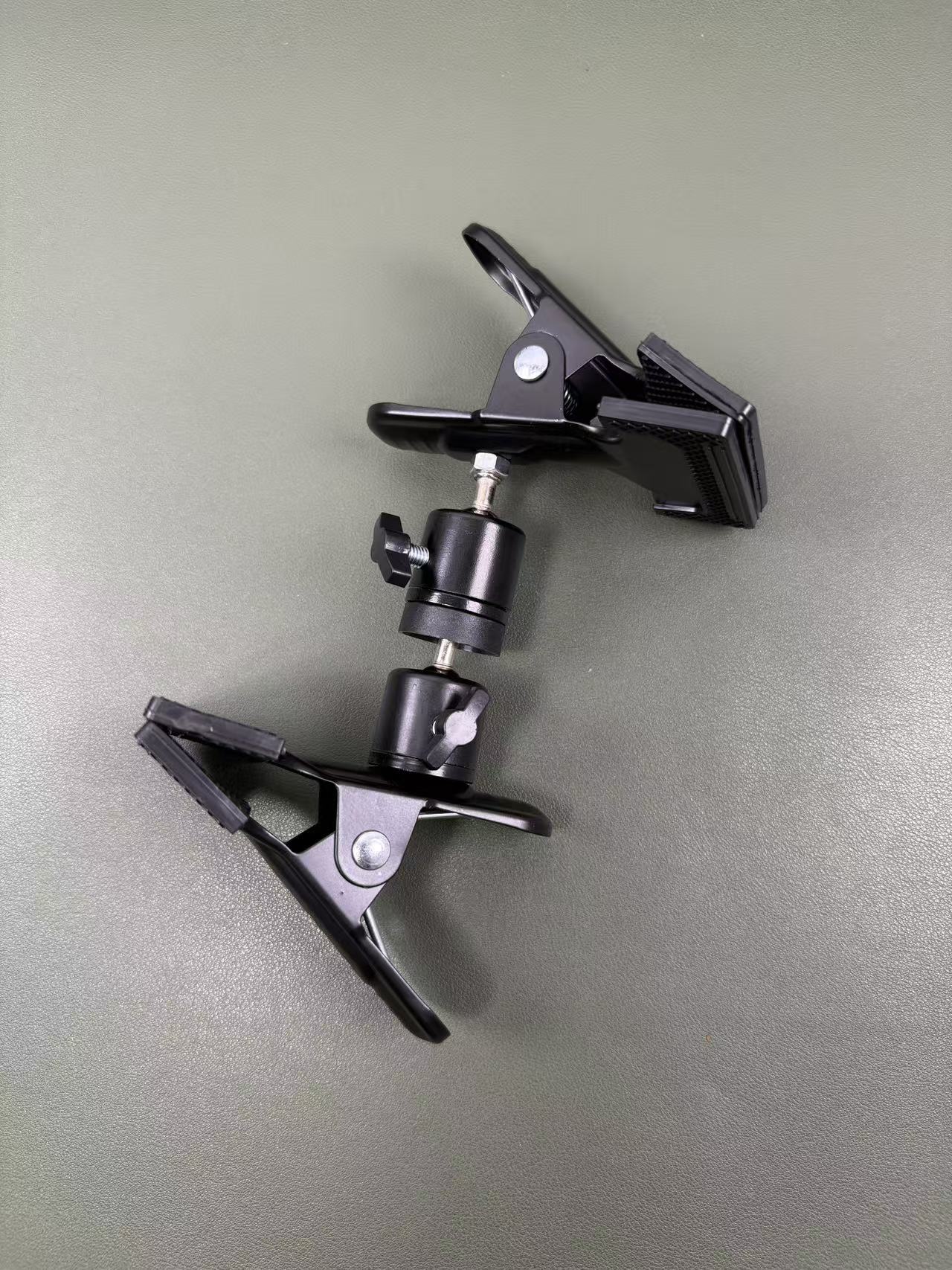 Support de bureau universel à  - Pan Tilt Bracket avis et prix